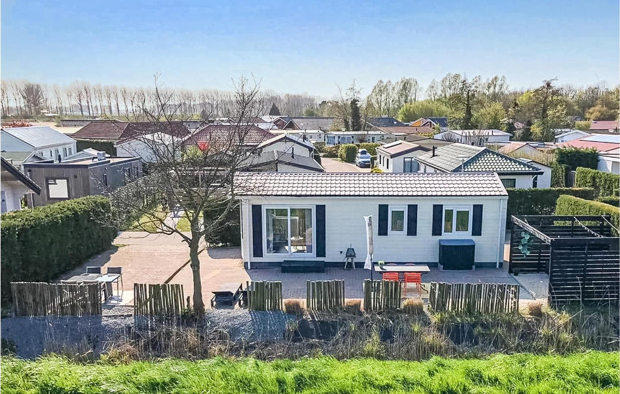 Beautiful Home In Sint-Annaland With Kitchen Esterno foto