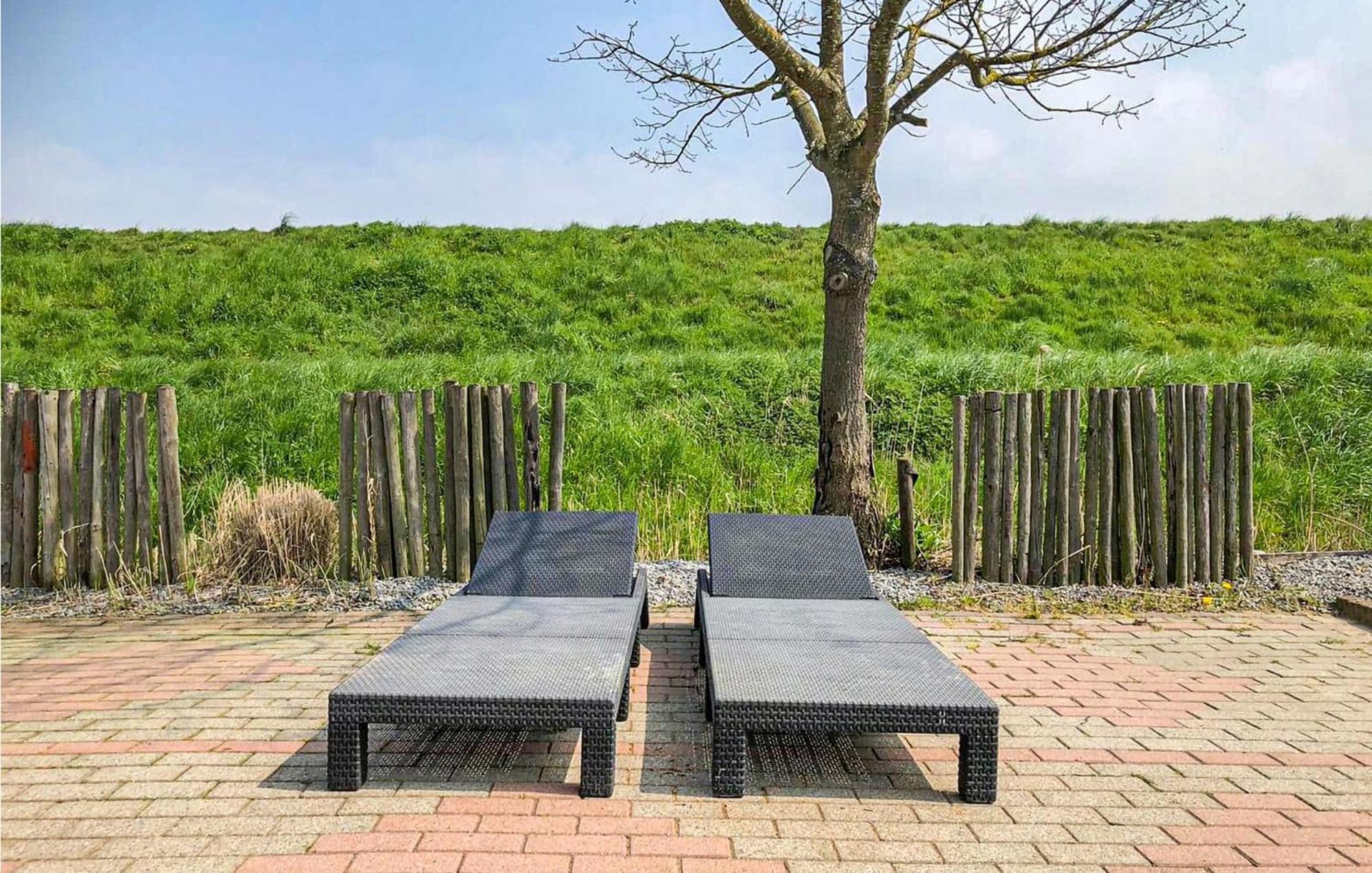 Beautiful Home In Sint-Annaland With Kitchen Esterno foto
